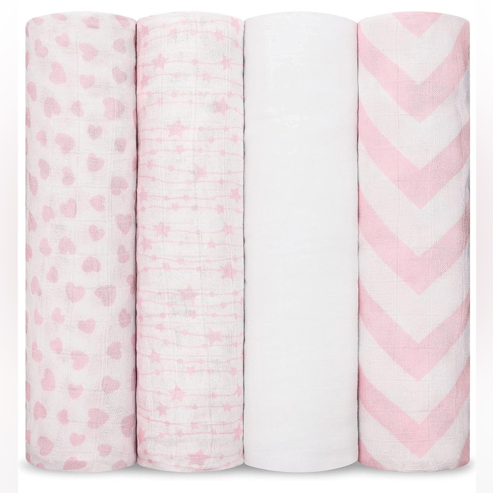 Comfy Cubs Swaddles (set of 4)